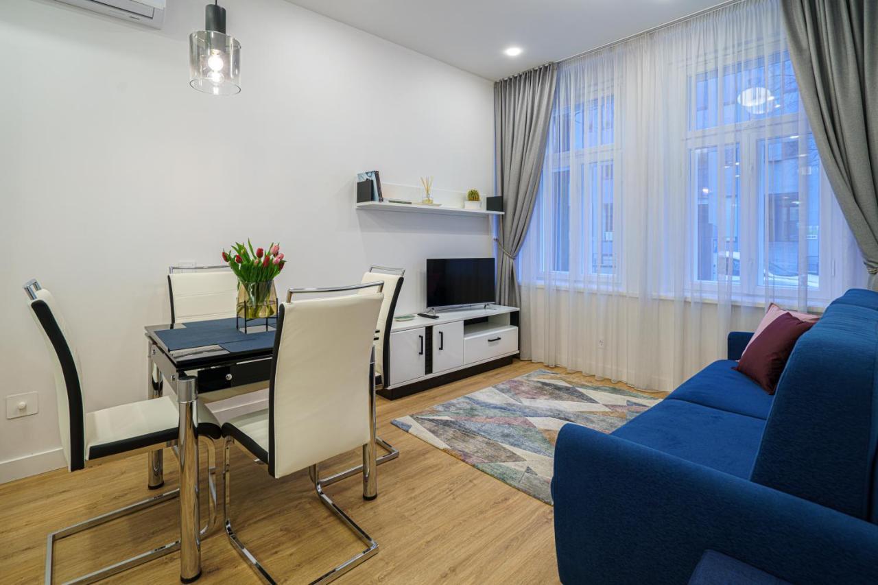 Moder Chic Apartment In Center-Prime Rentals Kaunas Exterior photo