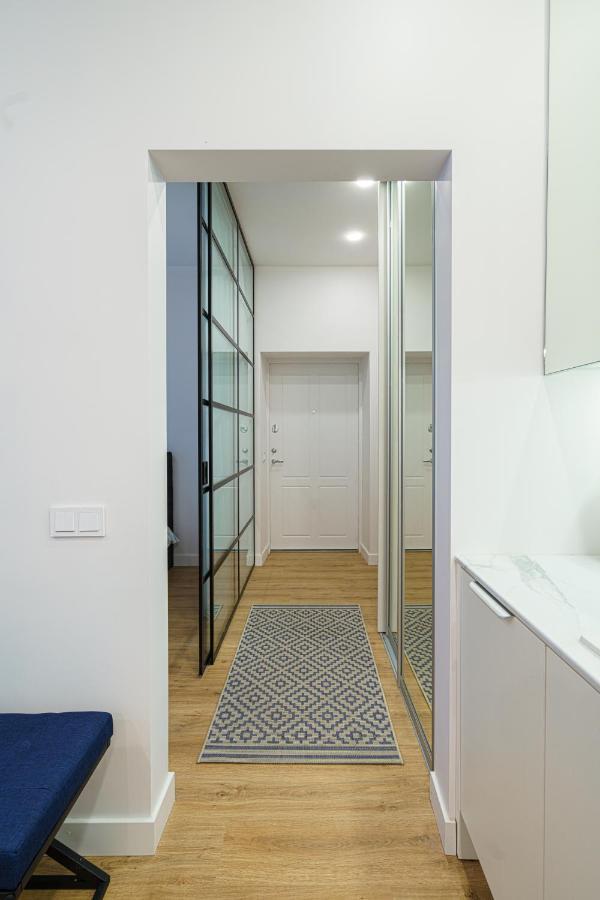 Moder Chic Apartment In Center-Prime Rentals Kaunas Exterior photo